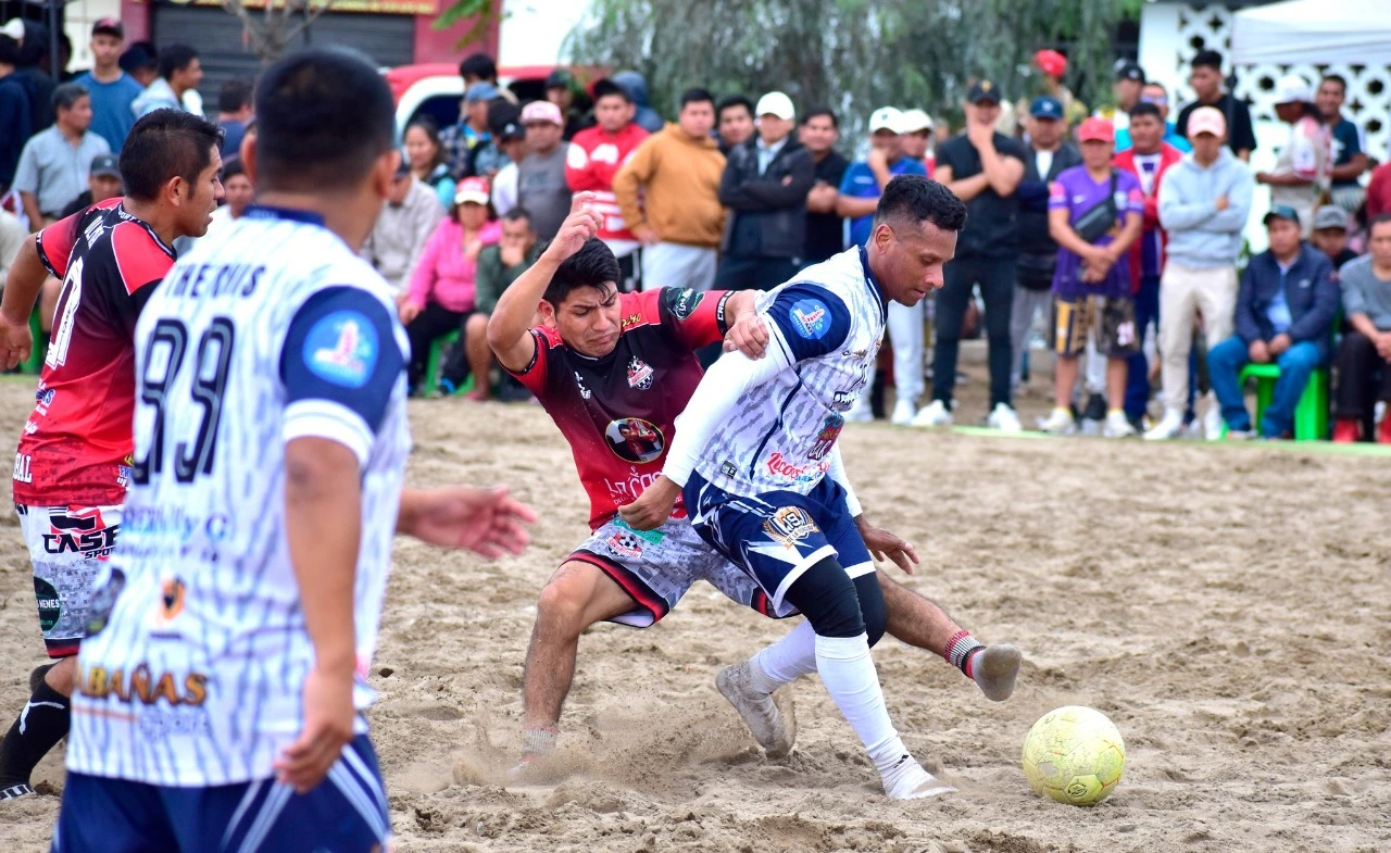 Aquí se vive el fútbol con arraigo comunitario.