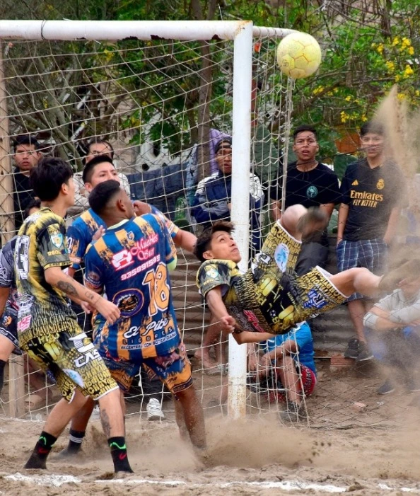 Nuestra pasión se escribe en cada partido.